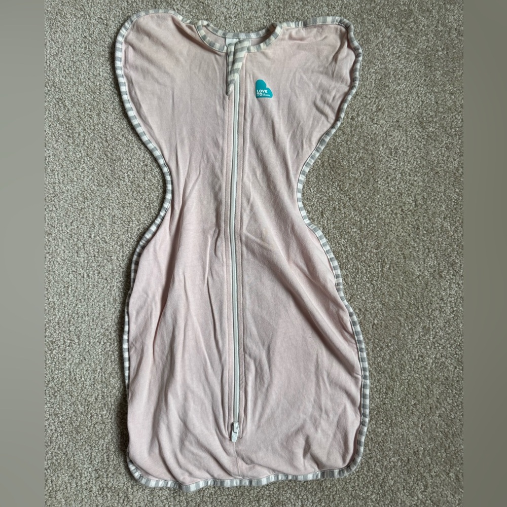 Love to Dream Swaddle Lite Pink Size Small 0.2 Tog